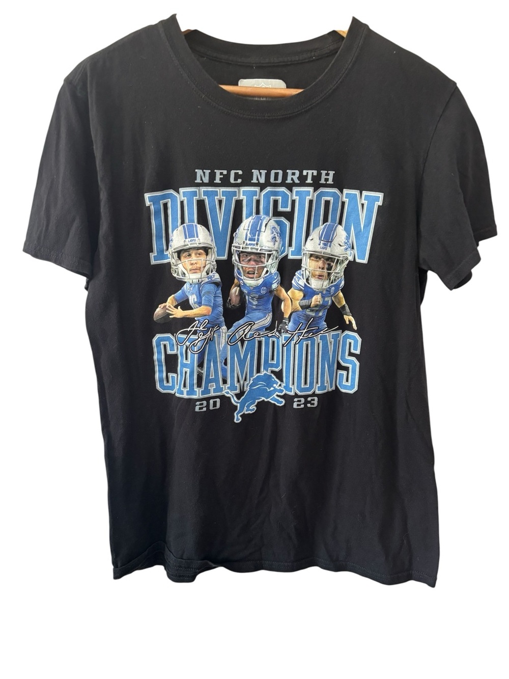 NFL Black Detroit Lions NFC North Division Champions 2023 Tee Men’s Size Medium